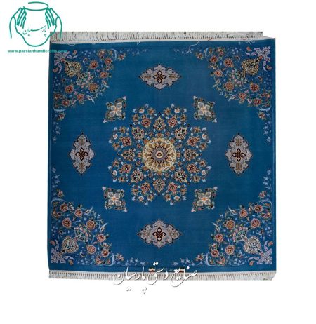 فرش دستبافت اصفهان کف ساده مربع جنس کرک ابریشم