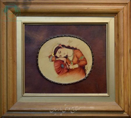 قیمت نقاشی ایرانی بانوی لمیده روی ناز بالش روی چرم