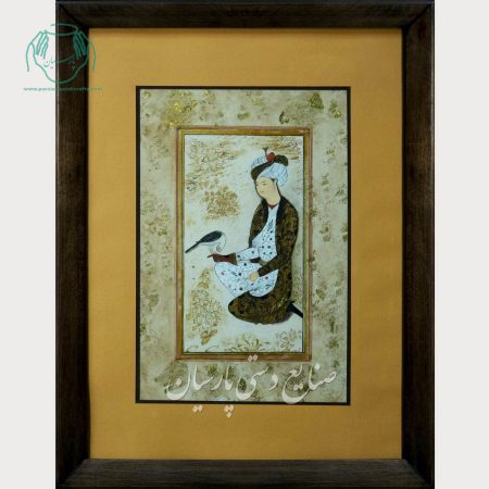 تابلو نقاشی روی مقوا طرح تک چهره مرد نشسته مکتب اصفهان با ورق طلا
