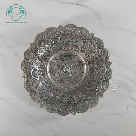 نمای بالا شیرنی خوری دو طبقه قلمزنی نقره نما