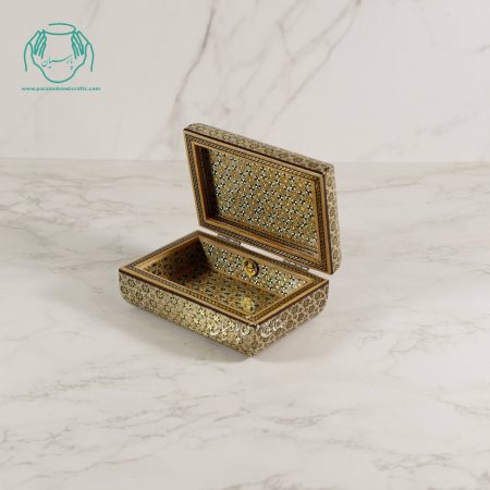 جعبه جواهرات داخل خاتم رو نقاشی بزم