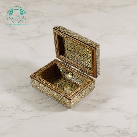 جعبه جواهرات داخل خاتم رونقاشی تذهیب