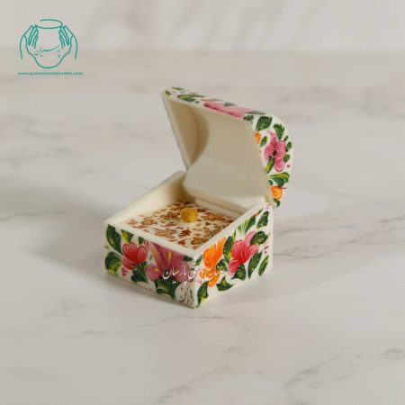 جعبه جواهرات نقلی استخوانی نقاشی گل مرغ سفید