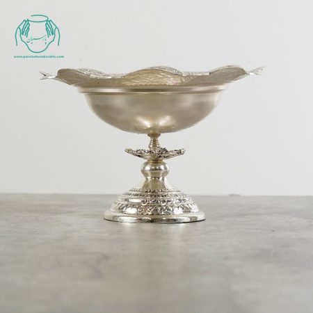 شکلات خوری آب نقره داخل گود