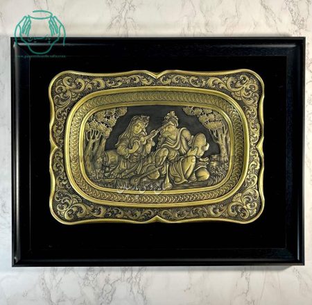 سینی قلمزنی دیوارکوب برنجی طرح گل و مرغ و لیلی مجنون